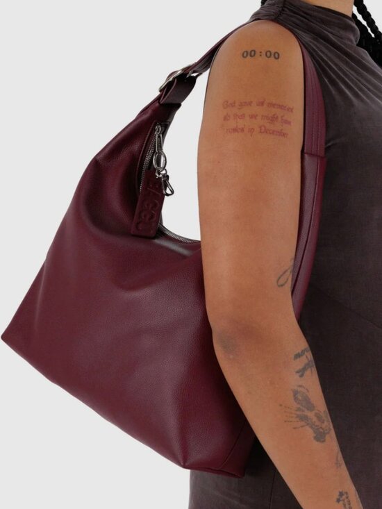 BAGGU Handbags - Recycled Leather Shoulder Bag - Mahogany